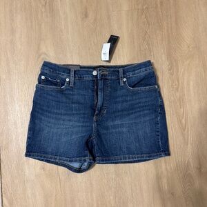 Banana Republic 4 in Jean Shorts